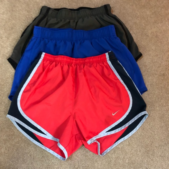 Set of 3 Nike Shorts - Picture 3 of 3